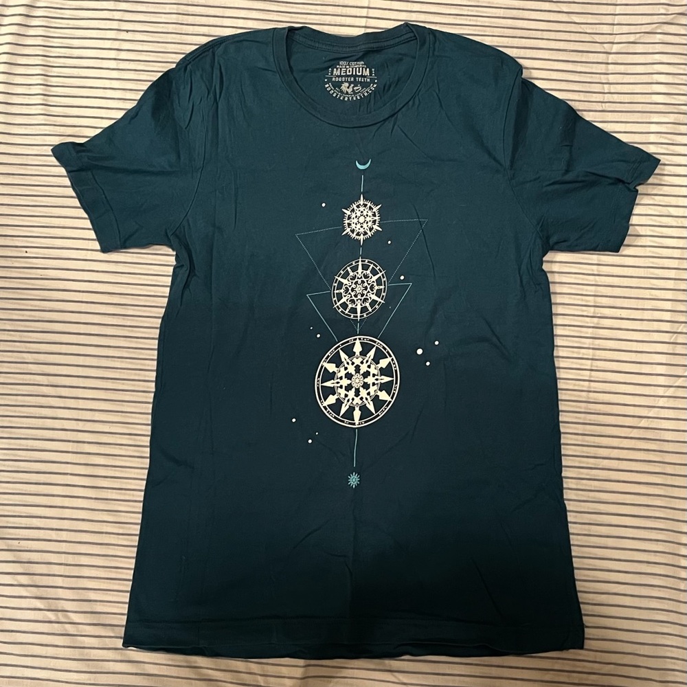 Rooster Teeth RWBY Weiss Schnee Snowflake Shirt